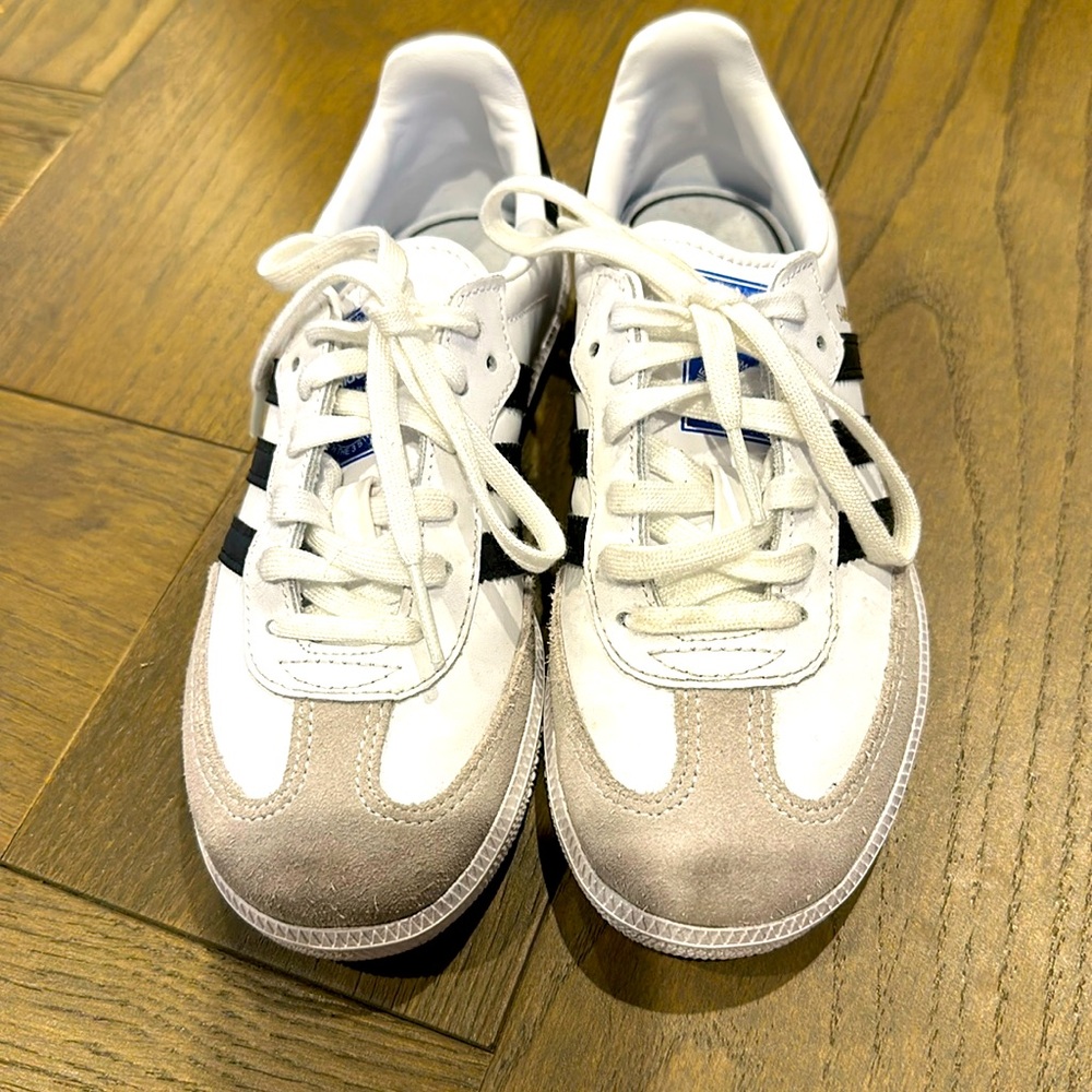 Adidas samba barely worn! Size 13K